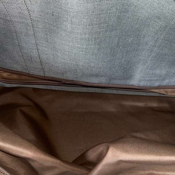 London Fog Brown and Tan Laptop Bag Classic Design - Picture 3 of 9